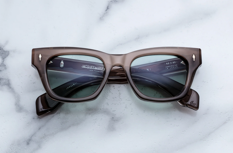 DEALAN | DUSTY JANE